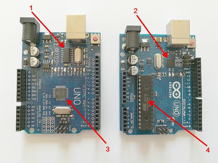  340G (à g.) - 16U2 (à d.)